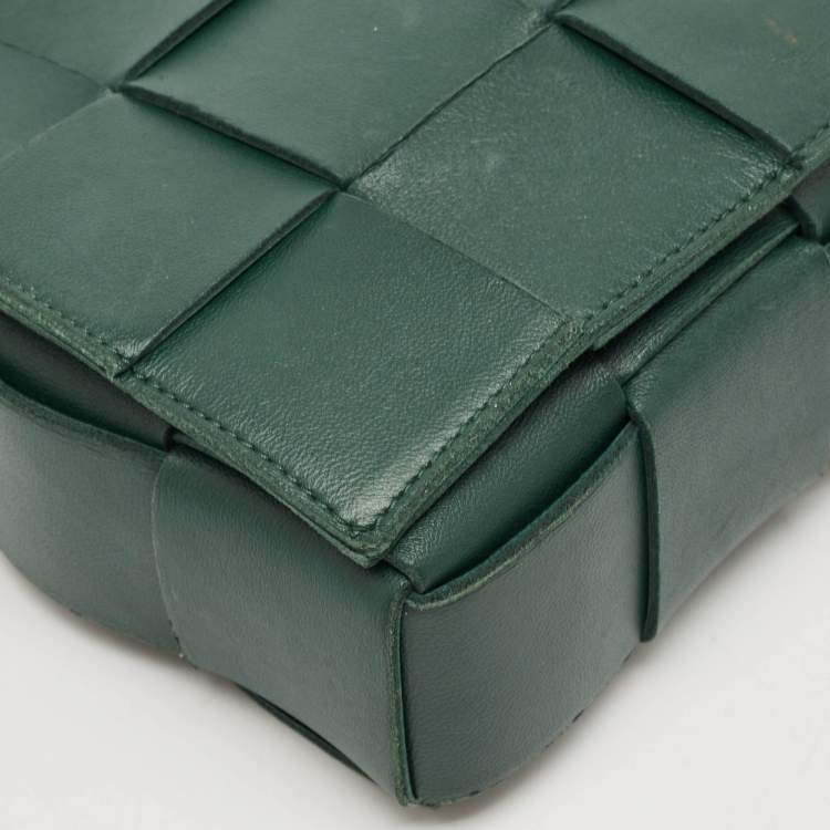 Pre Owned Bottega Veneta Green Intreccio Leather Cassette Shoulder Bag