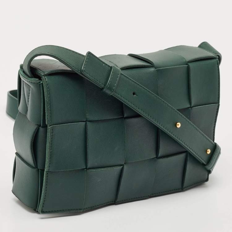 Pre Owned Bottega Veneta Green Intreccio Leather Cassette Shoulder Bag