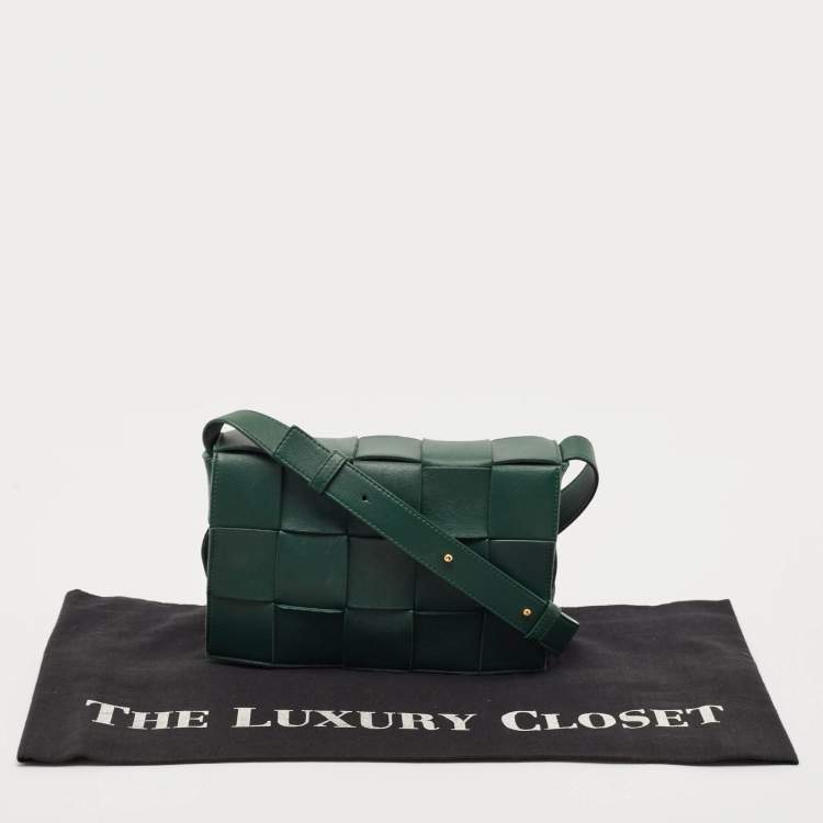 Pre Owned Bottega Veneta Green Intreccio Leather Cassette Shoulder Bag