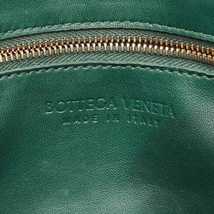 Pre Owned Bottega Veneta Green Intreccio Leather Cassette Shoulder Bag
