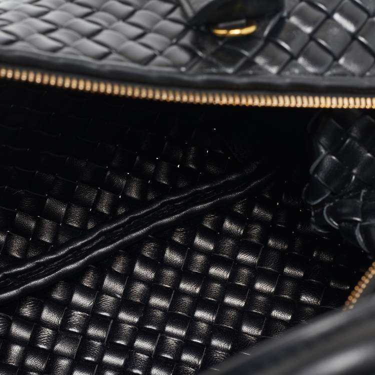 Pre Owned Bottega Veneta Black Intrecciato Leather Medium Bauletto Bag
