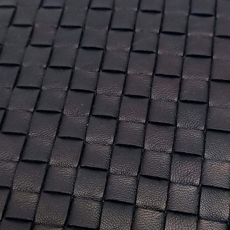 Pre Owned Bottega Veneta Black Leather Intrecciato Pouch Bag