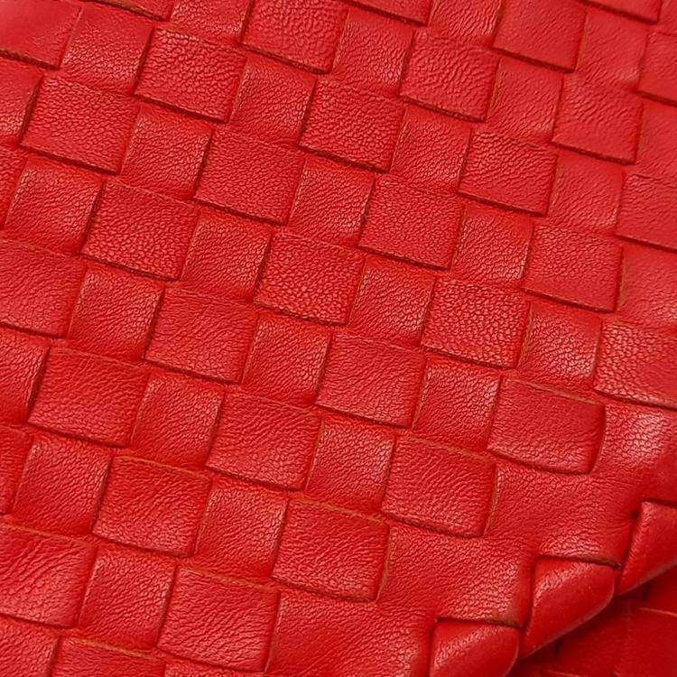 Pre Owned Bottega Veneta Red Leather Mesh Olympia Bag