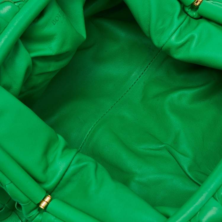 Pre Owned Bottega Veneta Green Intrecciato Leather Teen Pouch Clutch
