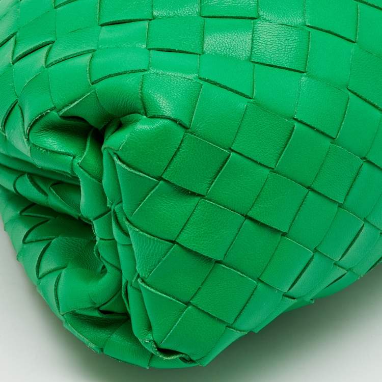 Pre Owned Bottega Veneta Green Intrecciato Leather Teen Pouch Clutch