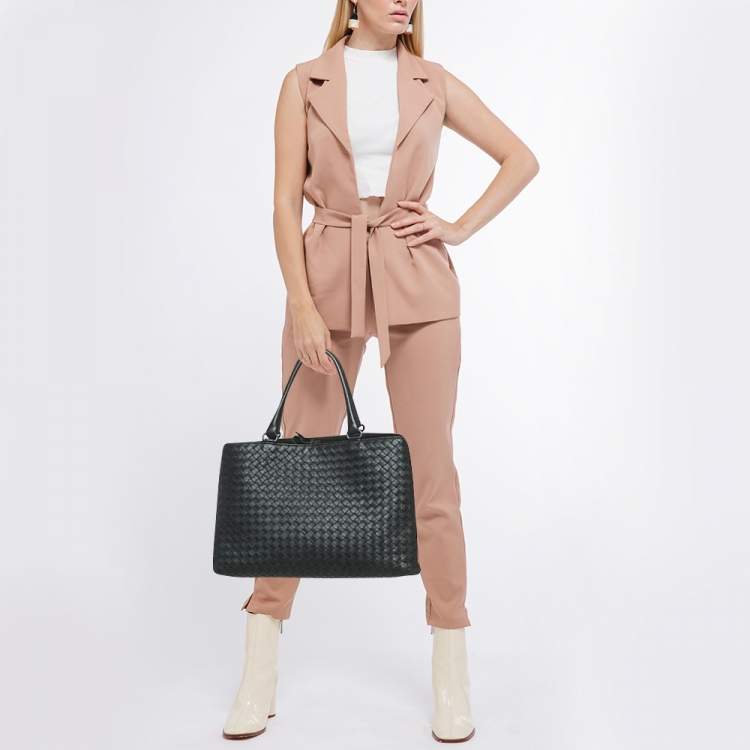 Pre Owned Bottega Veneta Black Intrecciato Leather Milano Tote