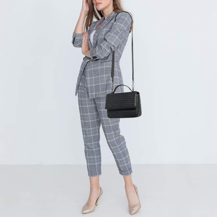 Pre Owned Bottega Veneta Black Intrecciato Leather Alumna Top Handle Bag