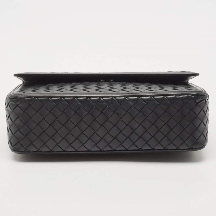 Pre Owned Bottega Veneta Black Intrecciato Leather Alumna Top Handle Bag