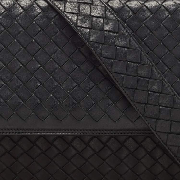 Pre Owned Bottega Veneta Black Intrecciato Leather Alumna Top Handle Bag