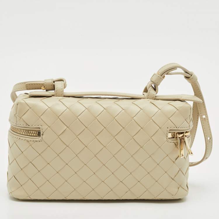 Pre Owned Bottega Veneta Sea Salt Intrecciato Leather Bang Bang Vanity Case Bag