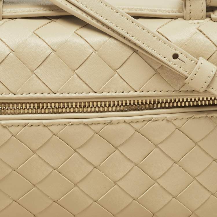 Pre Owned Bottega Veneta Sea Salt Intrecciato Leather Bang Bang Vanity Case Bag