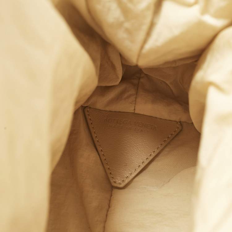 Pre Owned Bottega Veneta Beige Knit Leather Medium Point Shoulder Bag