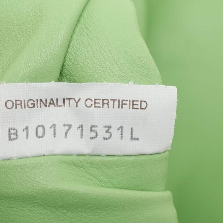 Pre Owned Bottega Veneta Green Leather Pouch Bag