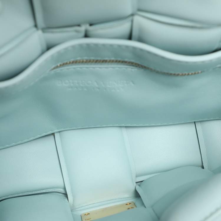 Pre Owned Bottega Veneta Blue Padded Intrecciato Leather Chain Cassette Shoulder Bag