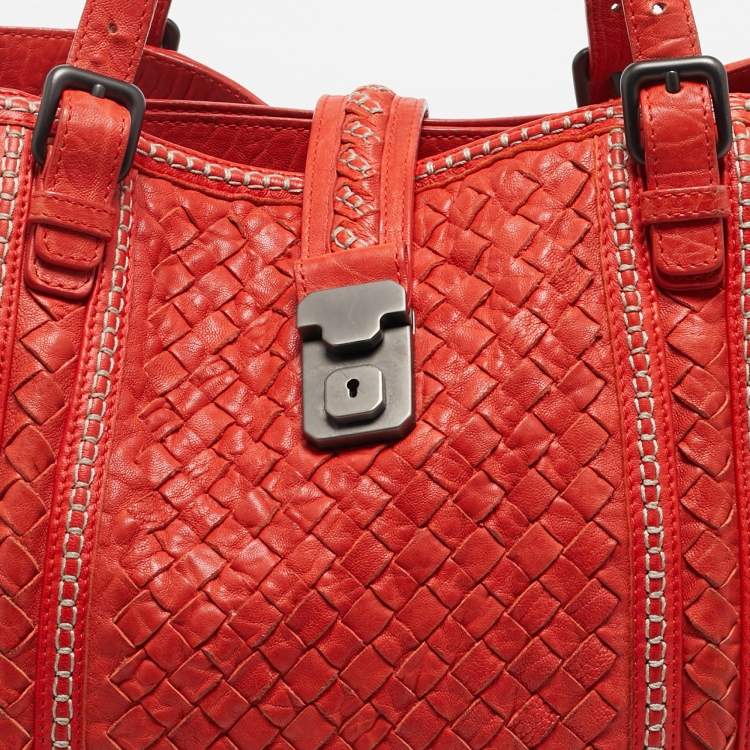 Pre Owned Bottega Veneta Red Intrecciato Pebbled Leather Medium Roma Tote