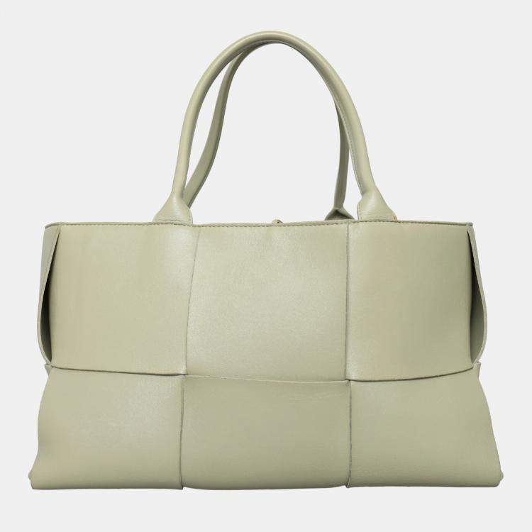 Pre Owned Bottega Veneta Green Leather Arco Tote Bag