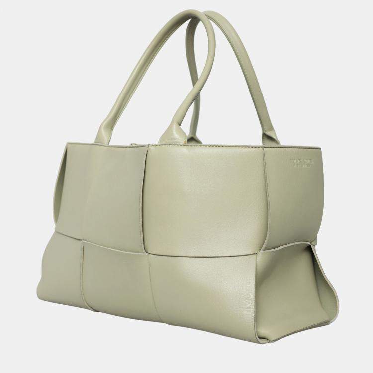 Pre Owned Bottega Veneta Green Leather Arco Tote Bag