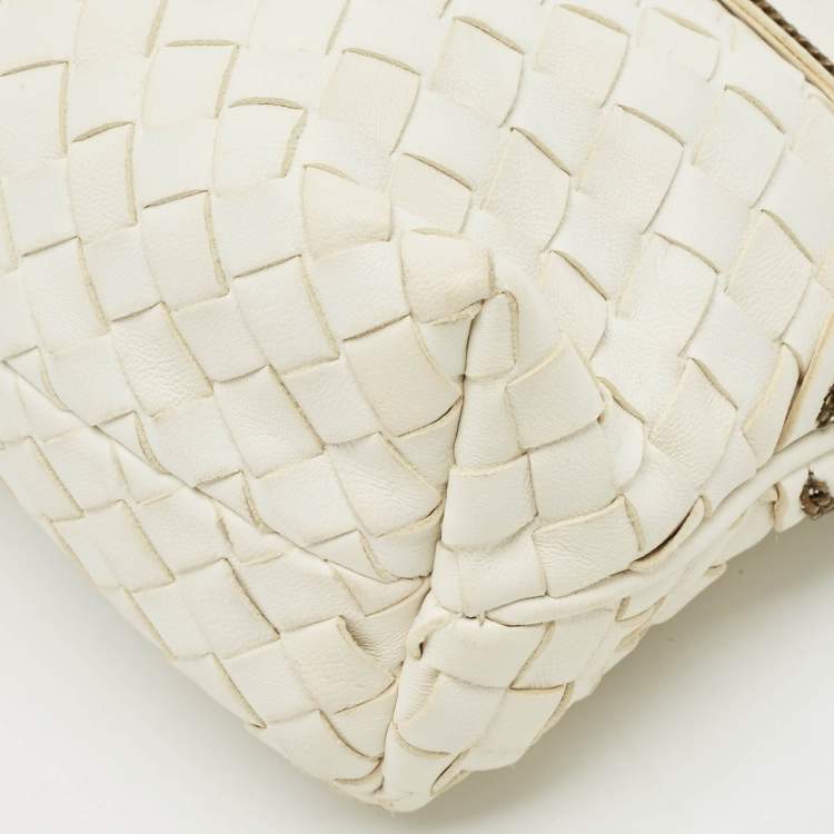Pre Owned Bottega Veneta White Intrecciato Leather Frame Pochette Bag
