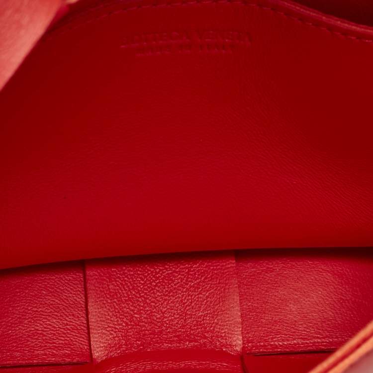 Pre Owned Bottega Veneta Red Intreccio Leather Small Cassette Crossbody Bag