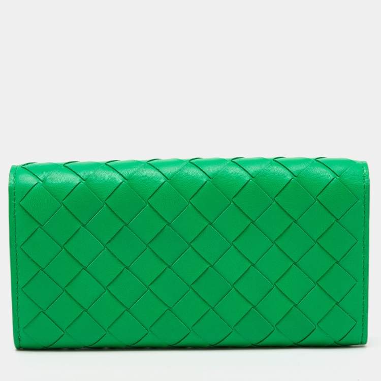مملوكة مسبقًا Bottega Veneta Green Intrecciato Leather Flap Continental Wallet