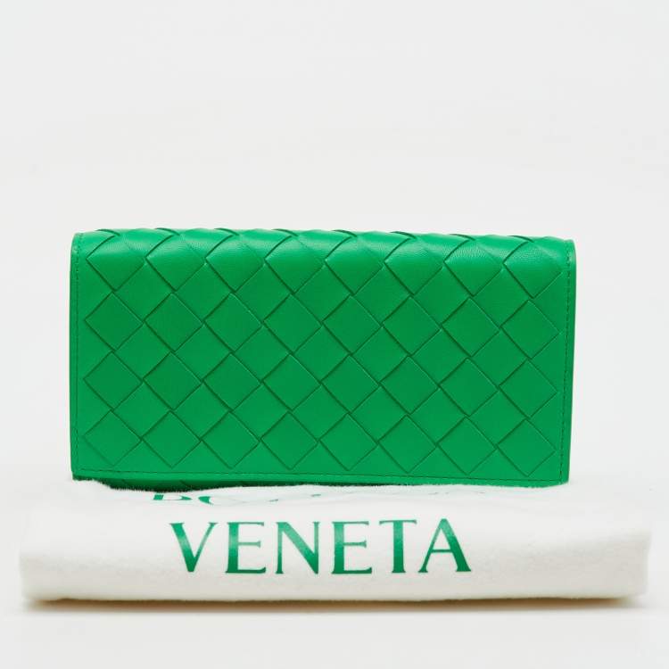 مملوكة مسبقًا Bottega Veneta Green Intrecciato Leather Flap Continental Wallet