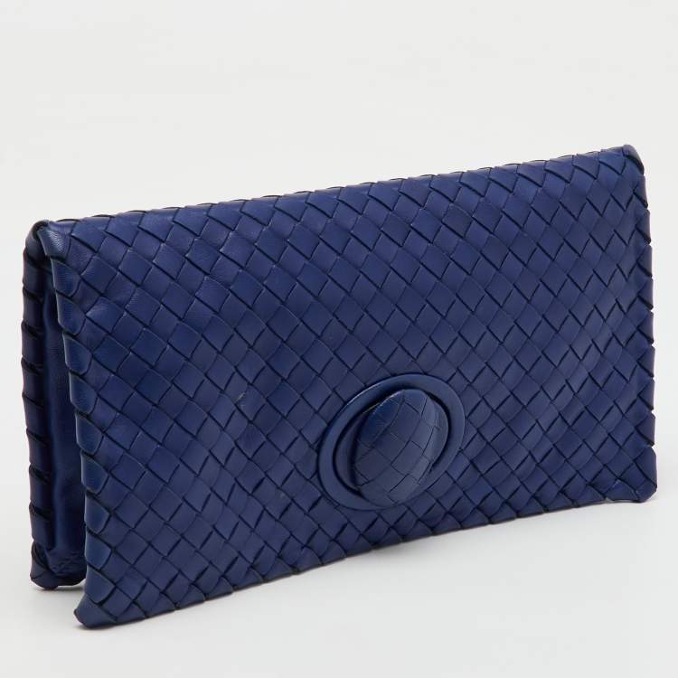Pre Owned Bottega Veneta Blue Intrecciato Leather Twist Lock Flap Clutch