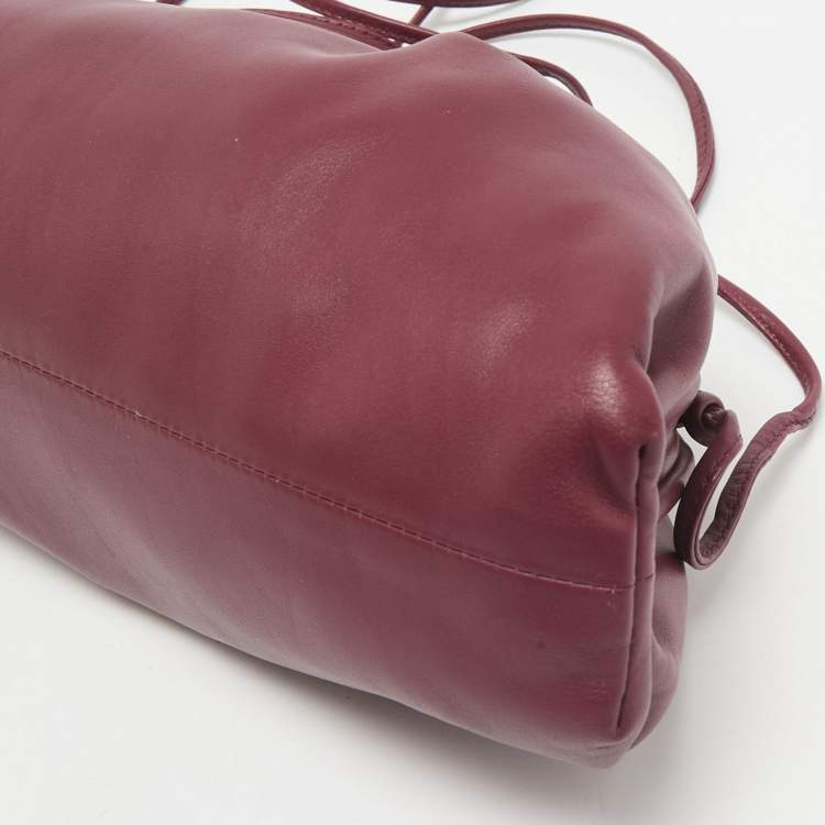 Pre Owned Bottega Veneta Burgundy Bordeaux Leather Mini The Pouch Bag