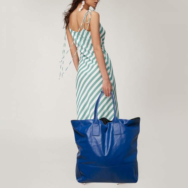 Pre Owned Bottega Veneta Blue Coated Canvas Oversized Tote