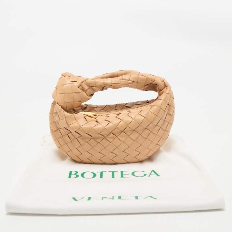 Pre Owned Bottega Veneta Beige Intrecciato Leather Mini Jodie Hobo
