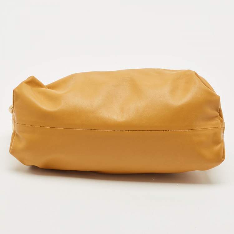 Pre Owned Bottega Veneta Tan Leather The Chain Pouch Bag