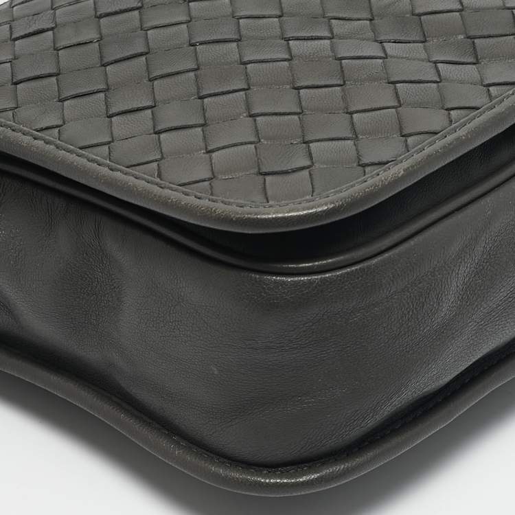 Pre Owned Bottega Veneta Grey Intrecciato Leather Flap Crossbody Bag
