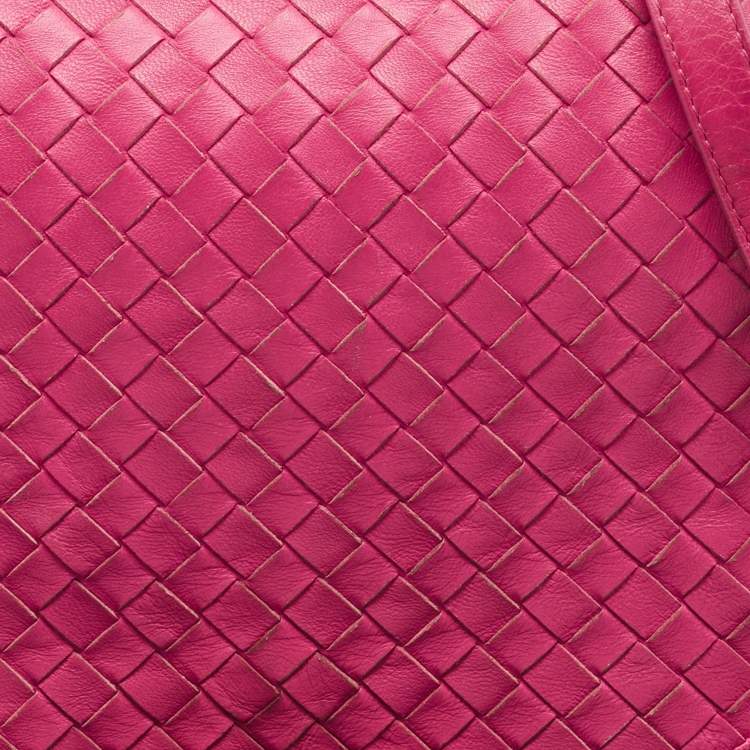 Pre Owned Bottega Veneta Fuchsia Intrecciato Leather Flap Crossbody Bag