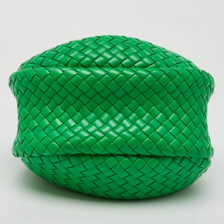 Pre Owned Bottega Veneta Green Intrecciato Leather Mini Padded Jodie Hobo