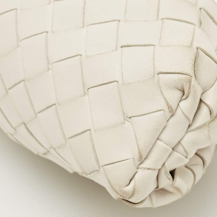 Pre Owned Bottega Veneta White Intrecciato Leather Mini The Pouch Clutch 