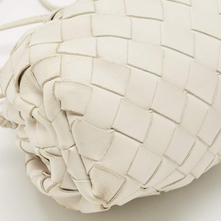 Pre Owned Bottega Veneta White Intrecciato Leather Mini The Pouch Clutch 
