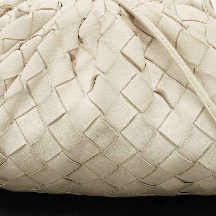 Pre Owned Bottega Veneta White Intrecciato Leather Mini The Pouch Clutch 