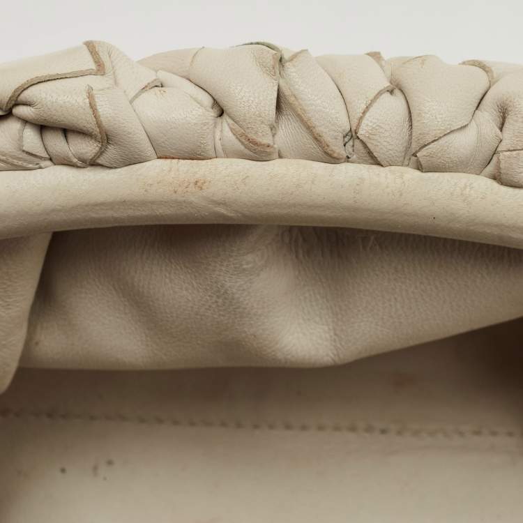 Pre Owned Bottega Veneta White Intrecciato Leather Mini The Pouch Clutch 
