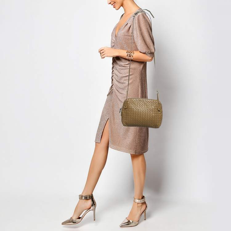 Pre Owned Bottega Veneta Dark Beige Intrecciato Leather Nodini Crossbody Bag