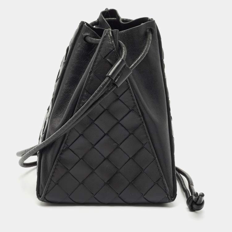 Pre Owned Bottega Veneta Black Intrecciato Leather Mini Knot Bucket Clutch Bag