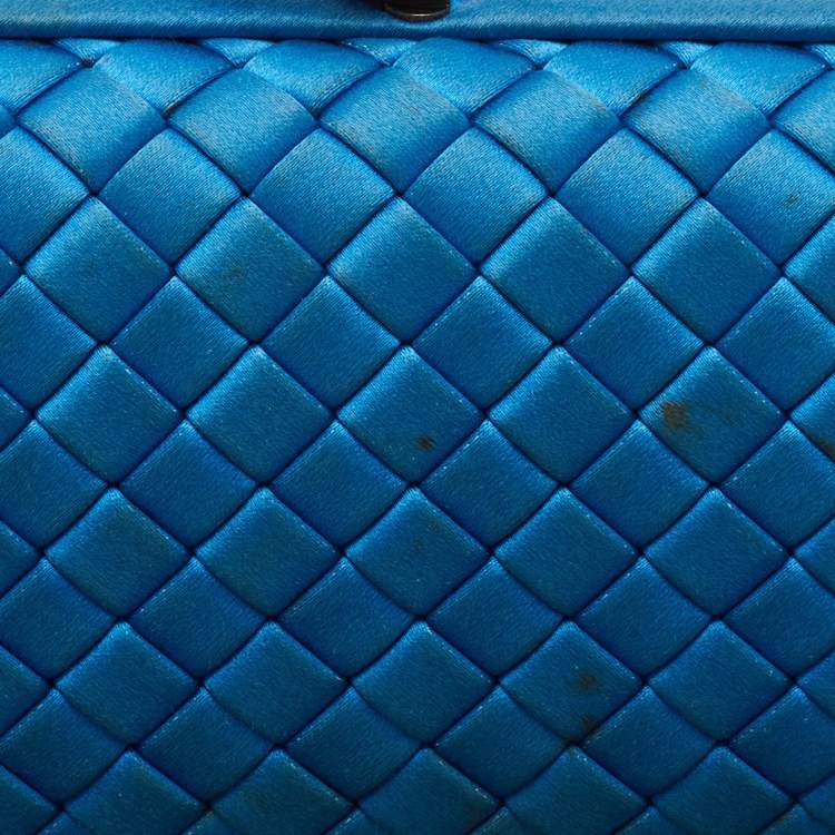 Pre Owned Bottega Veneta Blue Intrecciato Satin Stretch Knot Clutch