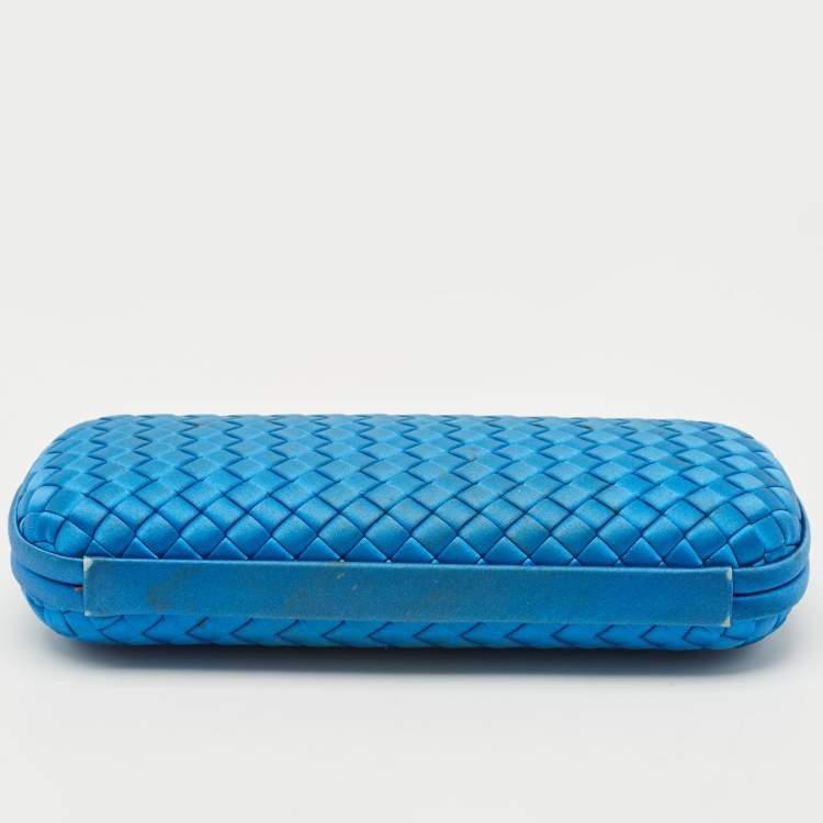 Pre Owned Bottega Veneta Blue Intrecciato Satin Stretch Knot Clutch