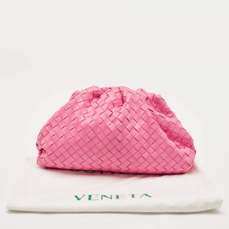 Pre Owned Bottega Veneta Pink Intrecciato Leather Classic The Pouch