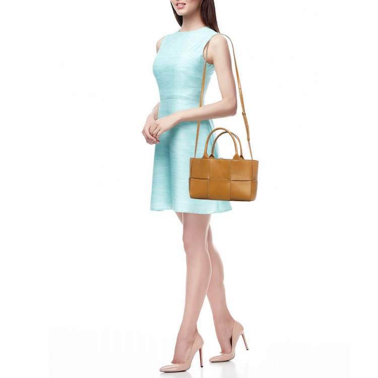 Pre Owned Bottega Veneta Brown Intreccio Leather Mini Arco Tote