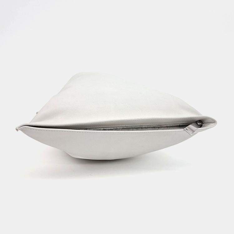 Pre Owned Bottega Veneta White Leather BV Twist bag