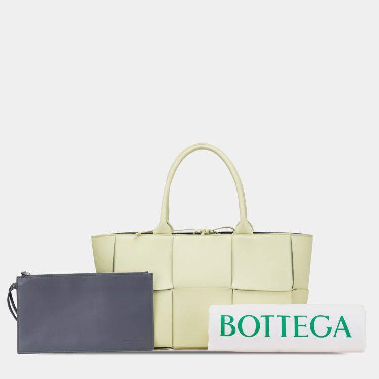 Pre Owned Bottega Veneta Cream Small Lambskin Intrecciato Arco Tote