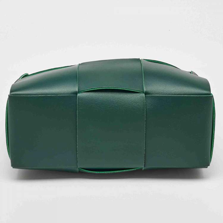 Pre Owned Bottega Veneta Dark Green Intreccio Leather Small Arco Tote