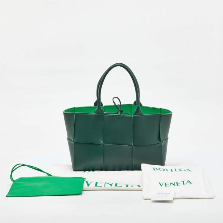 Pre Owned Bottega Veneta Dark Green Intreccio Leather Small Arco Tote