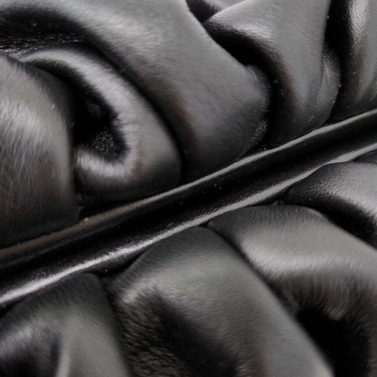 Pre Owned Bottega Veneta Black Leather Butter Calf Pouch