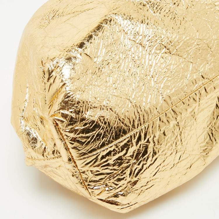 Pre Owned Bottega Veneta Gold Foil Leather The Pouch Clutch