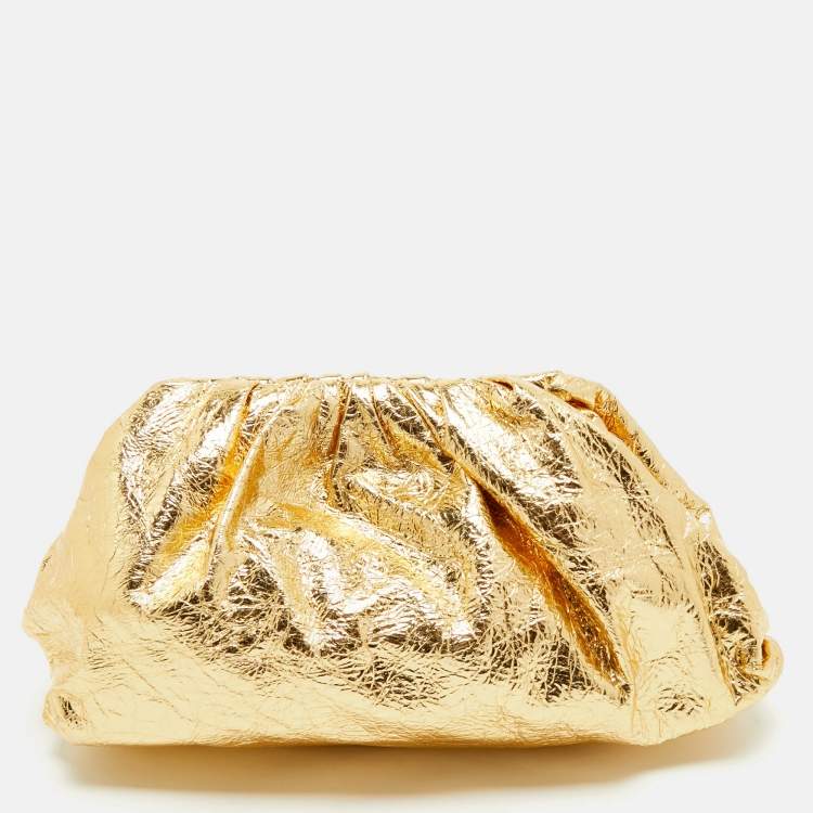Pre Owned Bottega Veneta Gold Foil Leather The Pouch Clutch